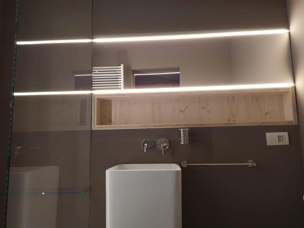 Spazio Luna Milano Eksteriør bilde