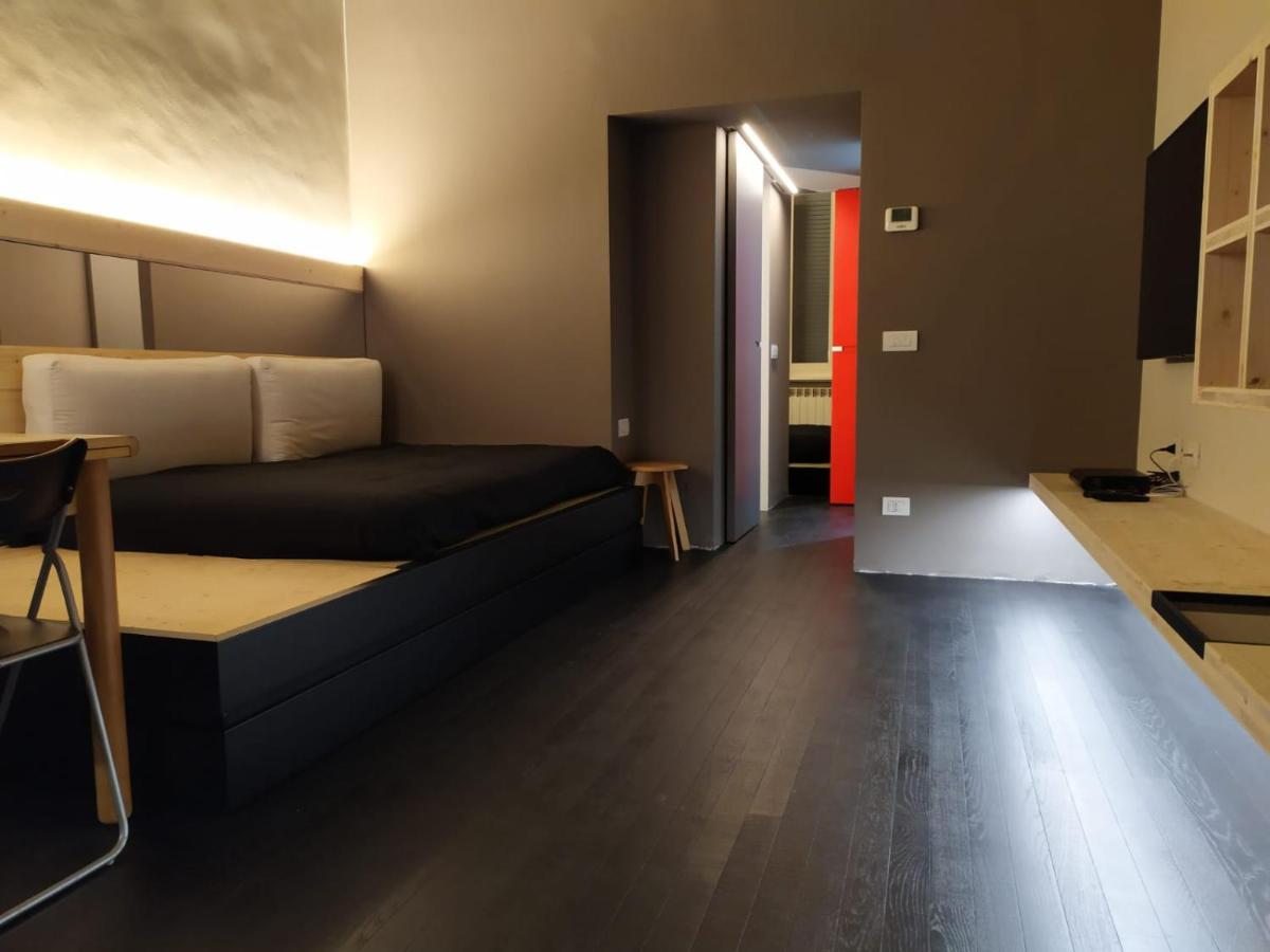 Spazio Luna Milano Eksteriør bilde