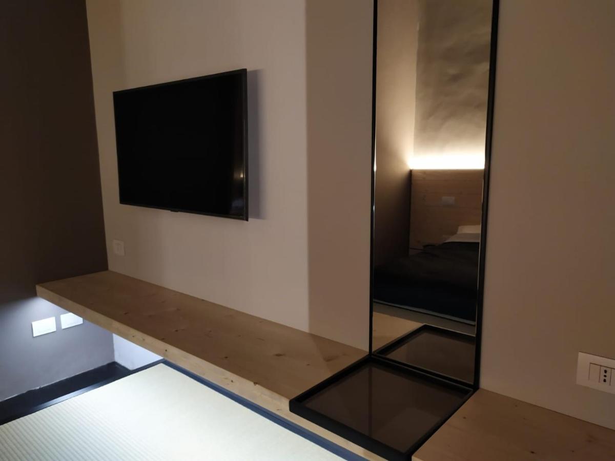 Spazio Luna Milano Eksteriør bilde